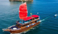 🐉 红帆船：PANTAWEE 经典泰式78英尺游艇 – 苏梅岛