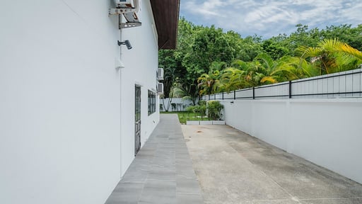 Eden Villa in Rawai beach, Phuket - 5 bedrooms