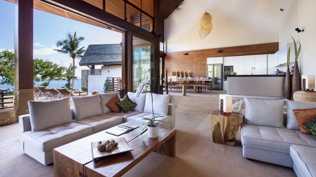 Baan Hinyai in Hua Thanon beach, Koh Samui - 5 bedrooms