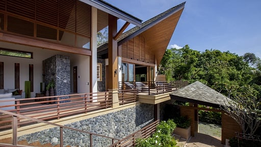 Baan Hinyai in Hua Thanon beach, Koh Samui - 5 bedrooms