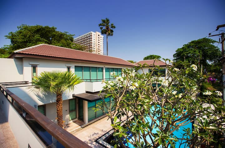 0c8601fe-9171-4f81-b4cb-f37e36ba8c0d