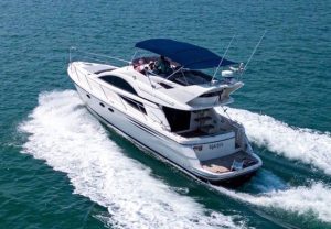 豪华 Fairline 43 飞桥动力游艇-秋叶