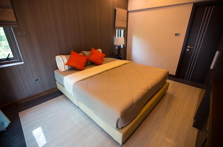 ccfaa75d-8949-4b21-869c-0424bb199c35