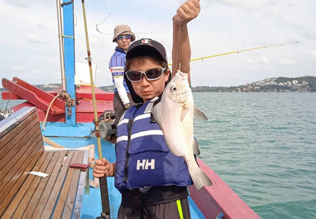 Samut 1 Night Fishing