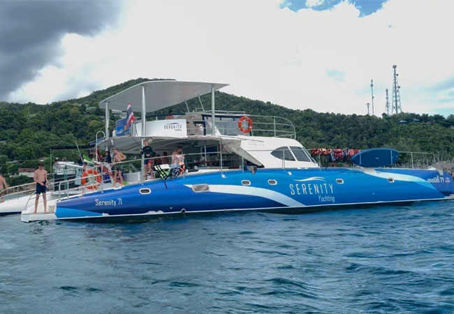 Serenity 71 Deck View